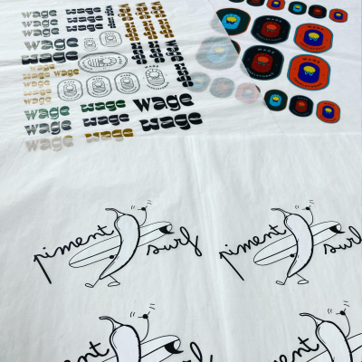 Logotipos personalizados impresos en papel de seda. Logotipos personalizados impresos en papel de seda.