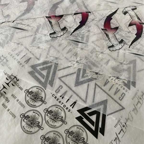 Logotipos personalizados en papel de seda